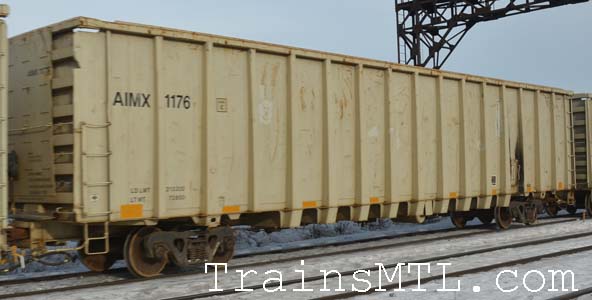 Car/wagon AIMX1176 right side / coté droit